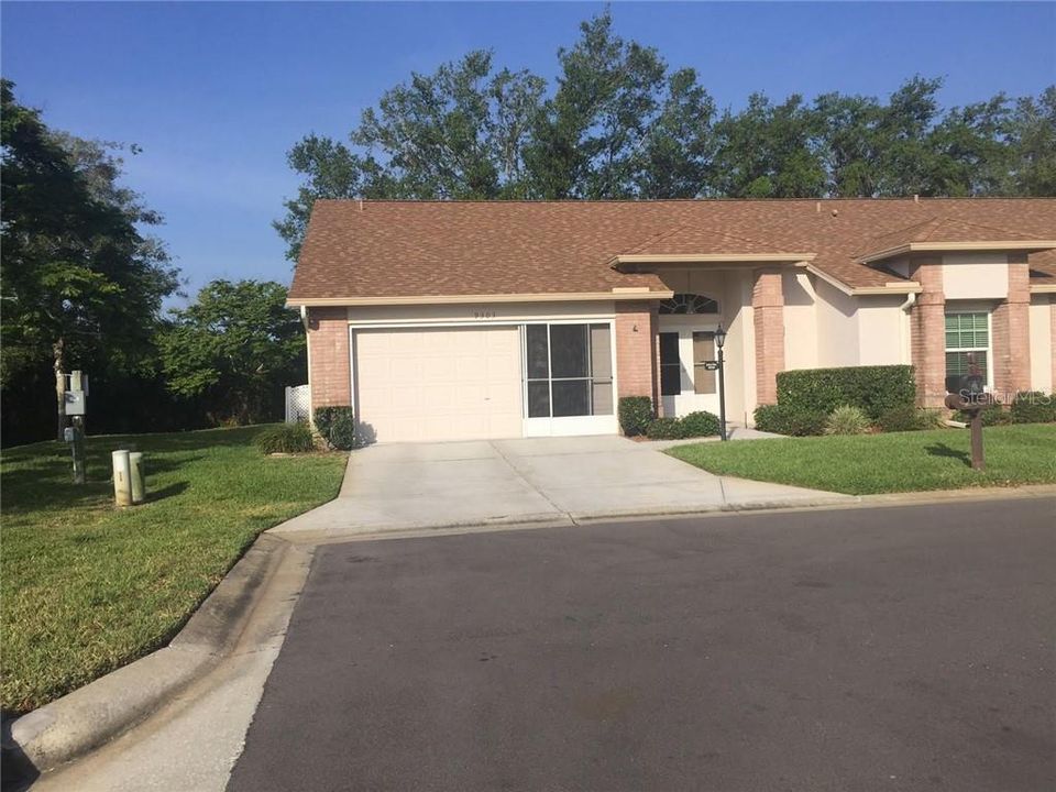Recently Rented: $1,650 (2 beds, 2 baths, 1855 Square Feet)
