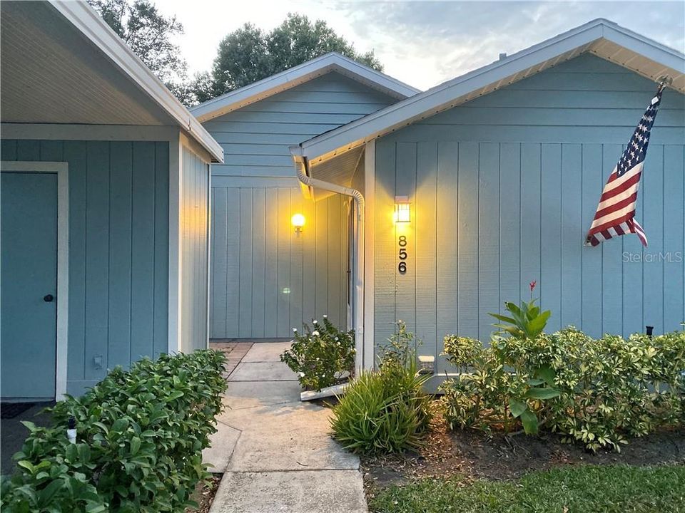 Recently Sold: $189,900 (3 beds, 2 baths, 1133 Square Feet)