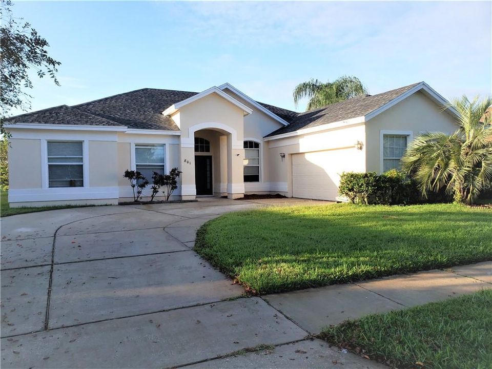 Recently Sold: $359,990 (4 beds, 3 baths, 2383 Square Feet)