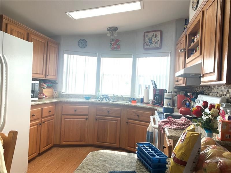 Recently Sold: $89,900 (2 beds, 2 baths, 1128 Square Feet)