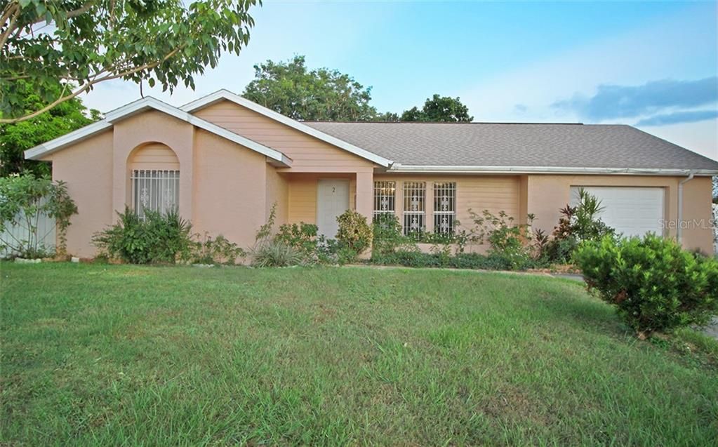 Recently Sold: $215,000 (3 beds, 2 baths, 1352 Square Feet)