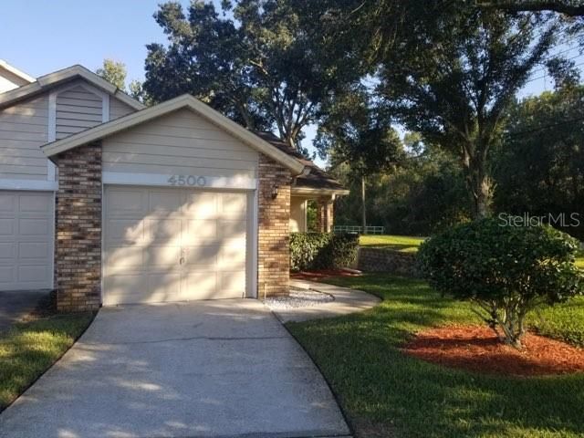 Recently Rented: $950 (2 beds, 2 baths, 964 Square Feet)