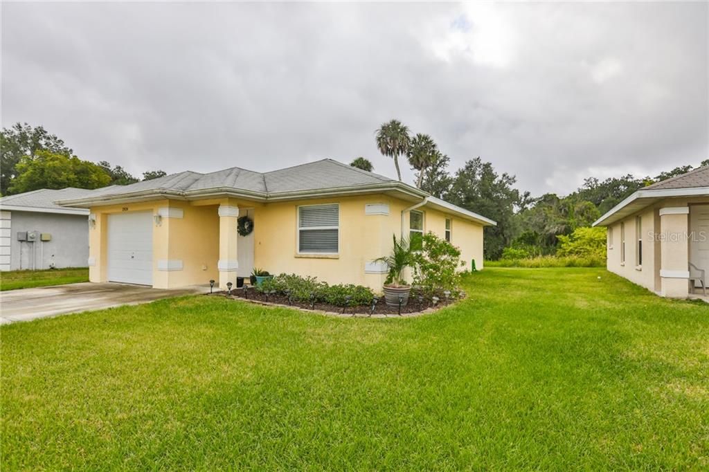 Vendido Recientemente: $188,000 (3 camas, 2 baños, 1065 Pies cuadrados)