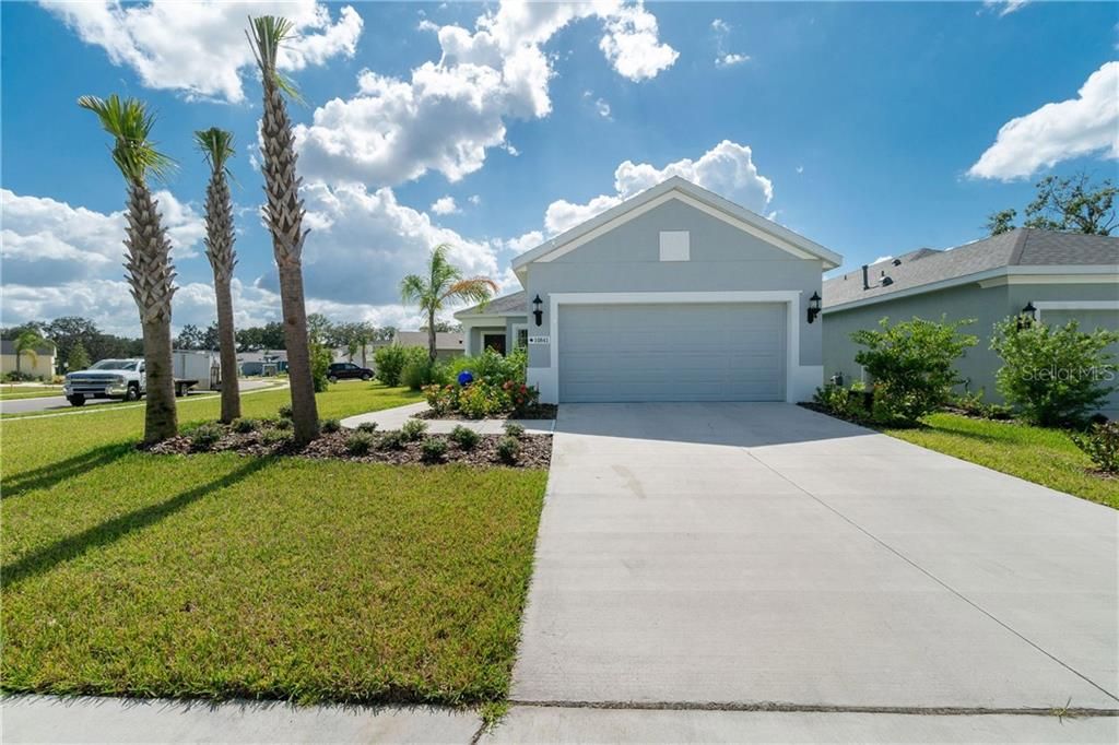 Recently Sold: $229,900 (2 beds, 2 baths, 1323 Square Feet)