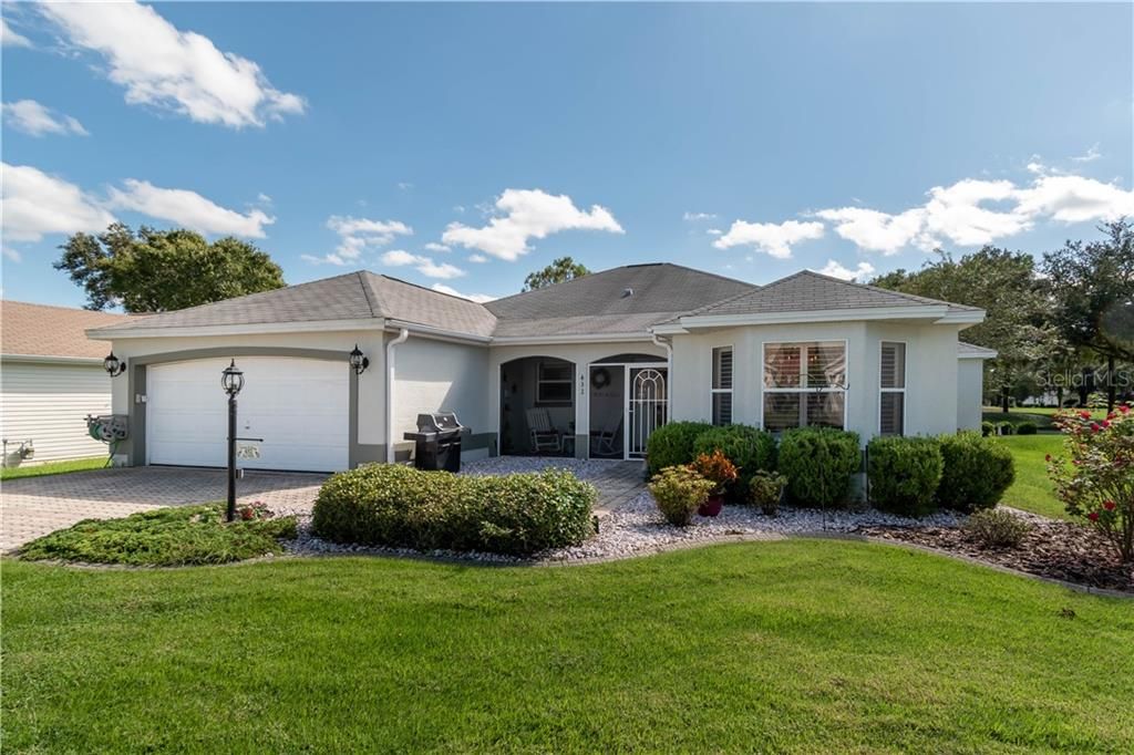 Recently Sold: $365,900 (3 beds, 2 baths, 1934 Square Feet)