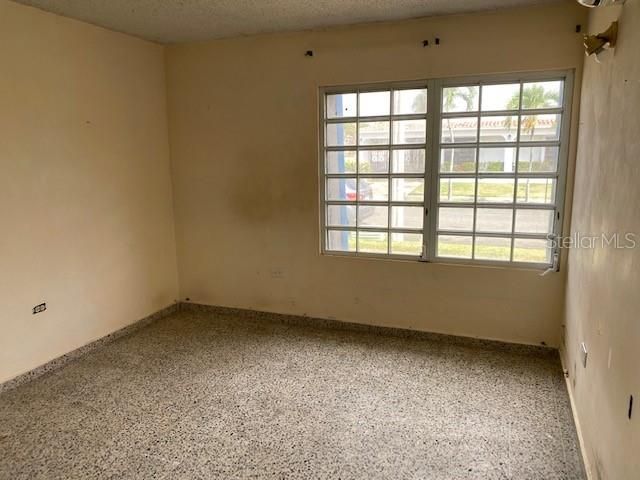 Vendido Recientemente: $165,000 (3 camas, 2 baños, 0 Pies cuadrados)