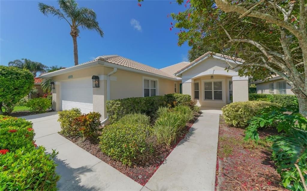Recently Sold: $264,900 (2 beds, 2 baths, 1658 Square Feet)
