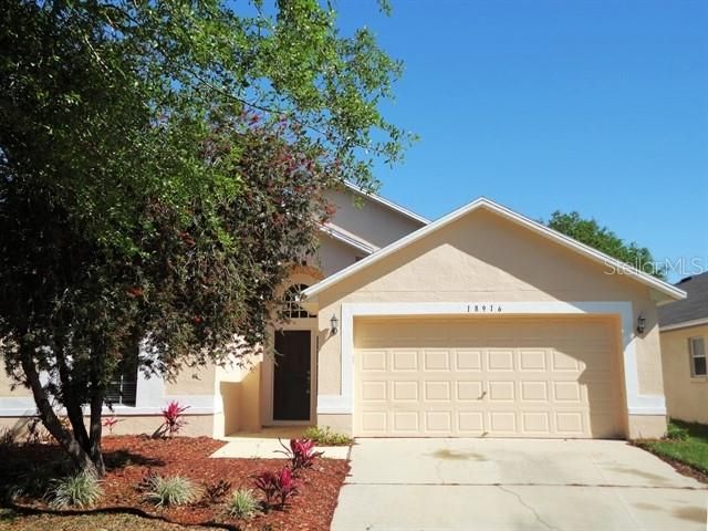 Recently Rented: $1,695 (3 beds, 2 baths, 1926 Square Feet)
