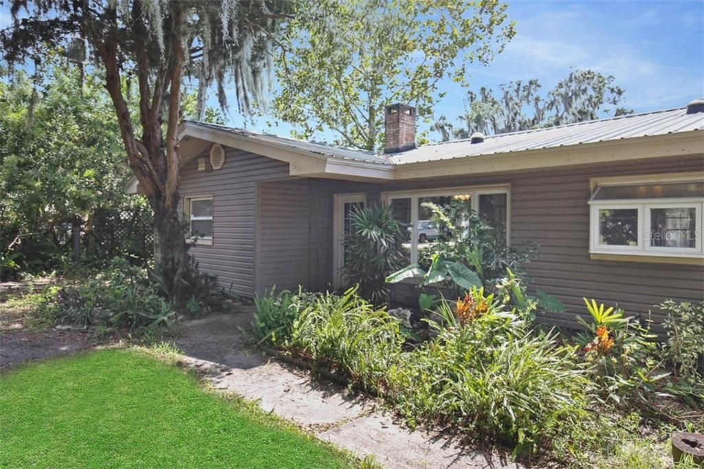 Recientemente alquilado: $1,850 (4 camas, 2 baños, 1924 Pies cuadrados)