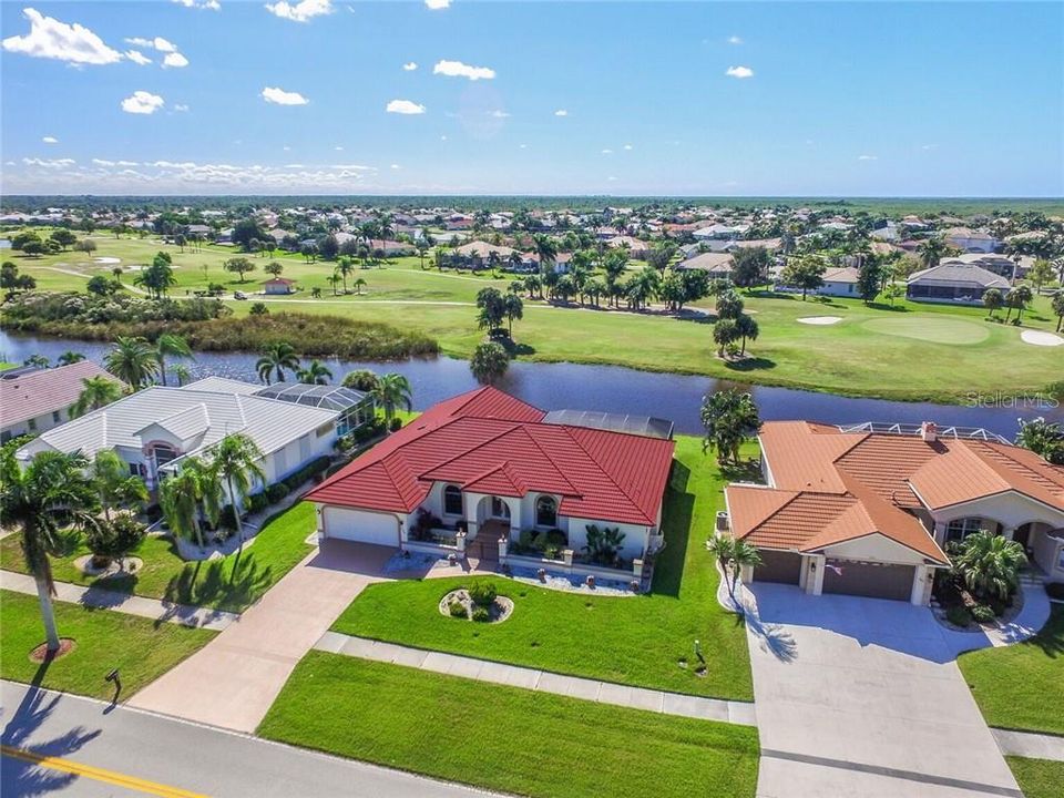 Vendido Recientemente: $399,900 (4 camas, 3 baños, 2904 Pies cuadrados)