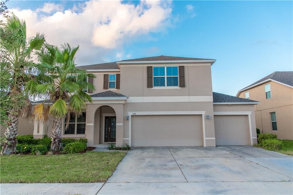 Vendido Recientemente: $393,000 (6 camas, 3 baños, 4512 Pies cuadrados)