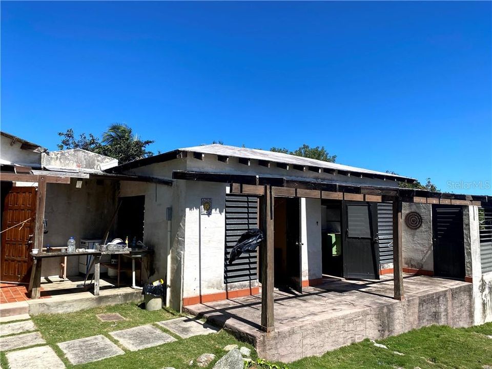 Recently Sold: $225,000 (3 beds, 3 baths, 1000 Square Feet)