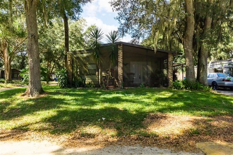 Recently Sold: $80,900 (3 beds, 2 baths, 1446 Square Feet)