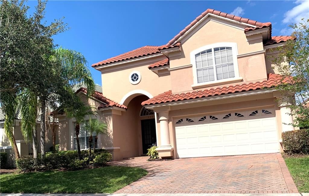 Recently Rented: $2,800 (4 beds, 3 baths, 3295 Square Feet)