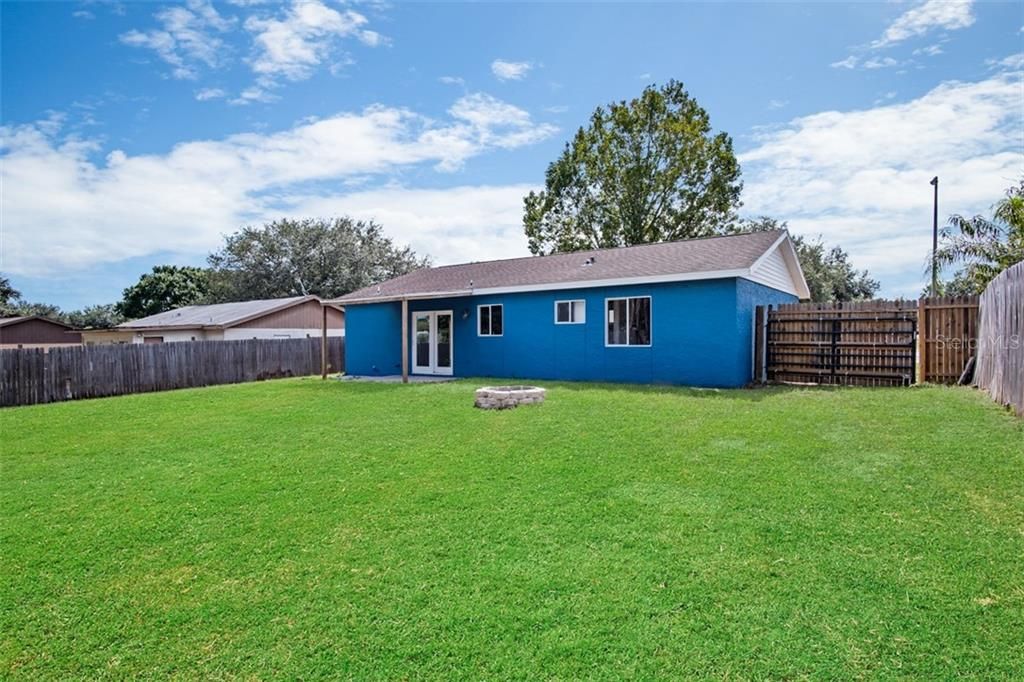 Vendido Recientemente: $169,900 (3 camas, 2 baños, 952 Pies cuadrados)