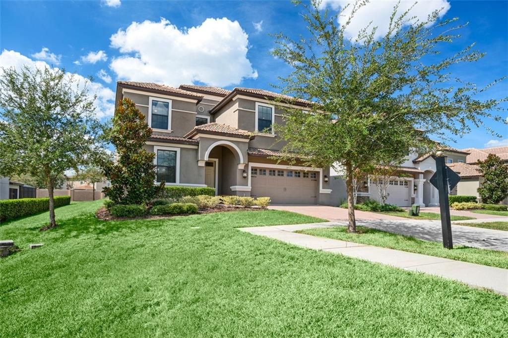 Recently Sold: $449,000 (8 beds, 5 baths, 3909 Square Feet)