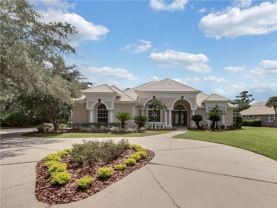 Recently Sold: $605,000 (4 beds, 4 baths, 3688 Square Feet)