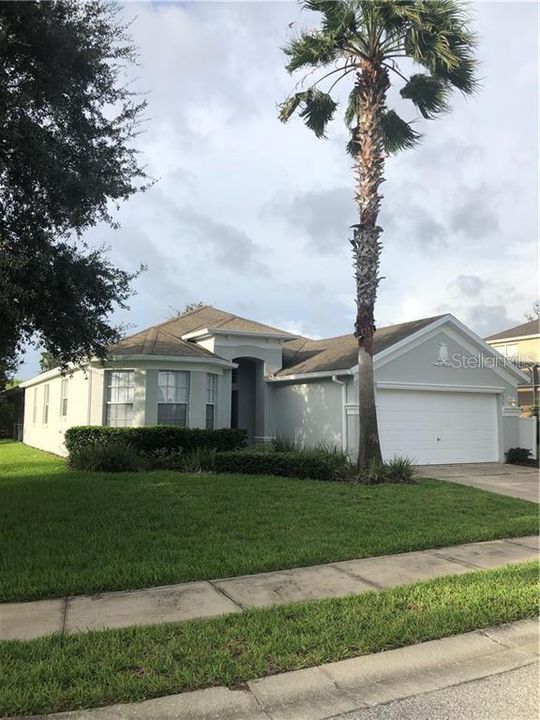 Recently Rented: $1,495 (4 beds, 3 baths, 1833 Square Feet)