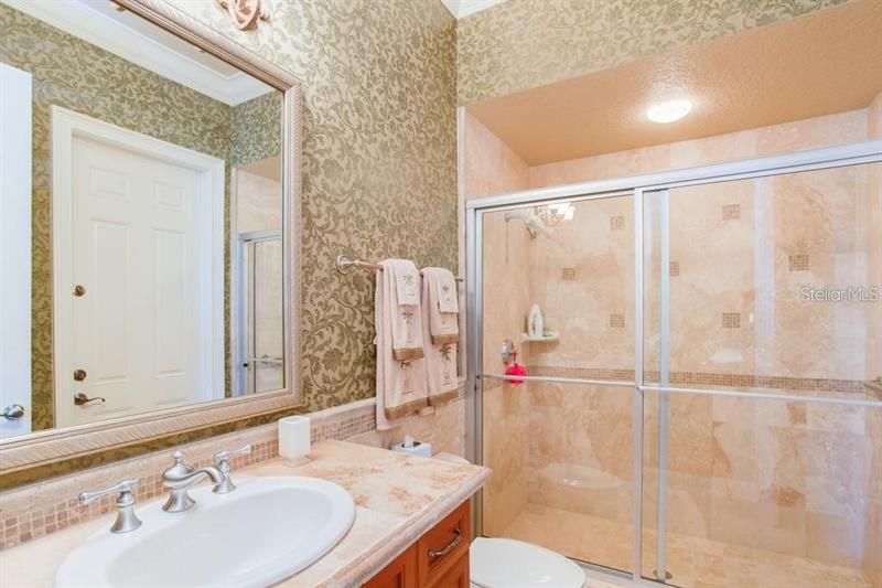 最近租的: $10,500 (7 贝兹, 7 浴室, 5864 平方英尺)