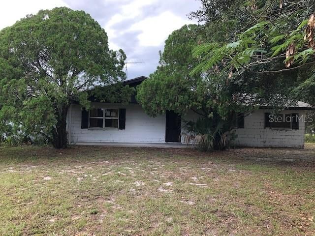 Recently Sold: $98,000 (3 beds, 2 baths, 1377 Square Feet)