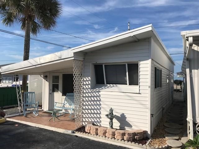 Recently Sold: $100,000 (2 beds, 1 baths, 640 Square Feet)