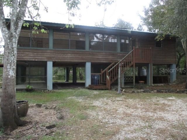Recently Sold: $180,000 (3 beds, 2 baths, 2028 Square Feet)