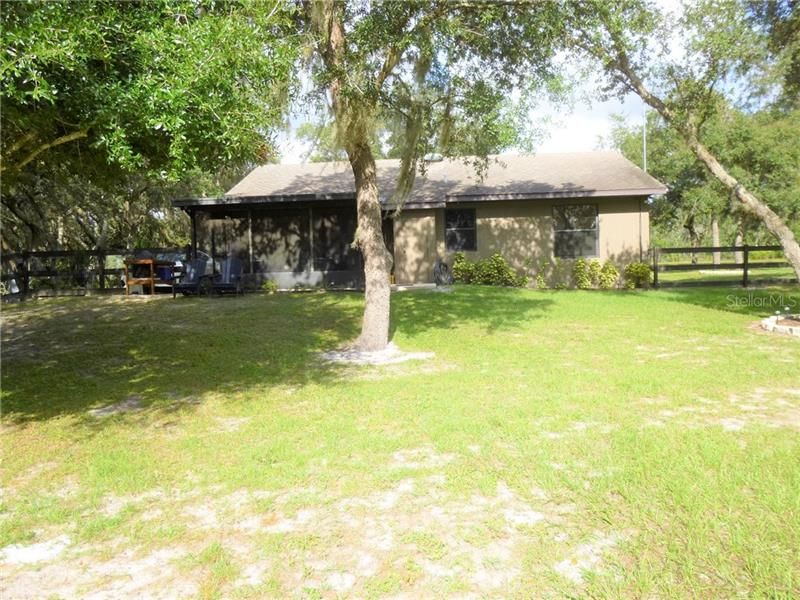 Recently Sold: $149,900 (2 beds, 2 baths, 1148 Square Feet)