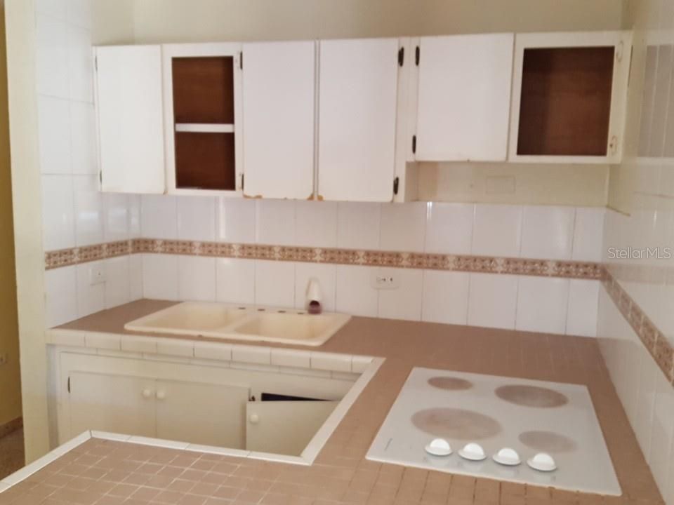 Vendido Recientemente: $67,600 (3 camas, 1 baños, 820 Pies cuadrados)