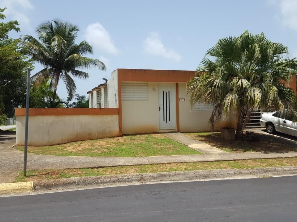 Vendido Recientemente: $67,600 (3 camas, 1 baños, 820 Pies cuadrados)