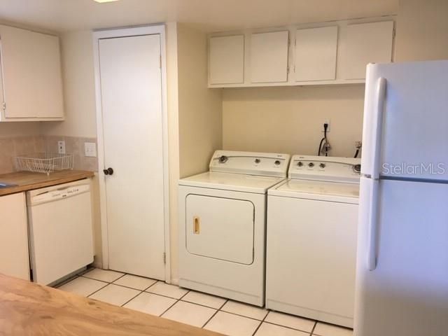 Recently Rented: $1,000 (2 beds, 2 baths, 905 Square Feet)
