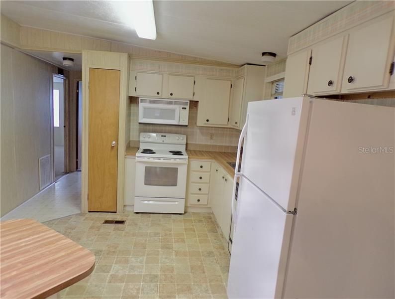 Recently Sold: $67,000 (2 beds, 2 baths, 1144 Square Feet)