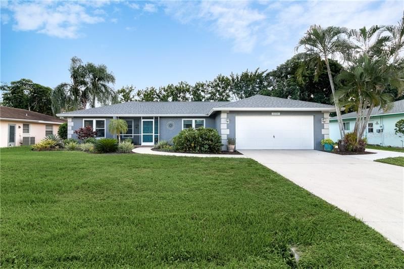 Recently Sold: $224,900 (2 beds, 2 baths, 1278 Square Feet)