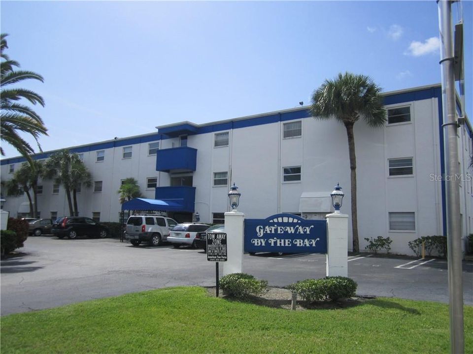 Recently Rented: $825 (1 beds, 1 baths, 690 Square Feet)
