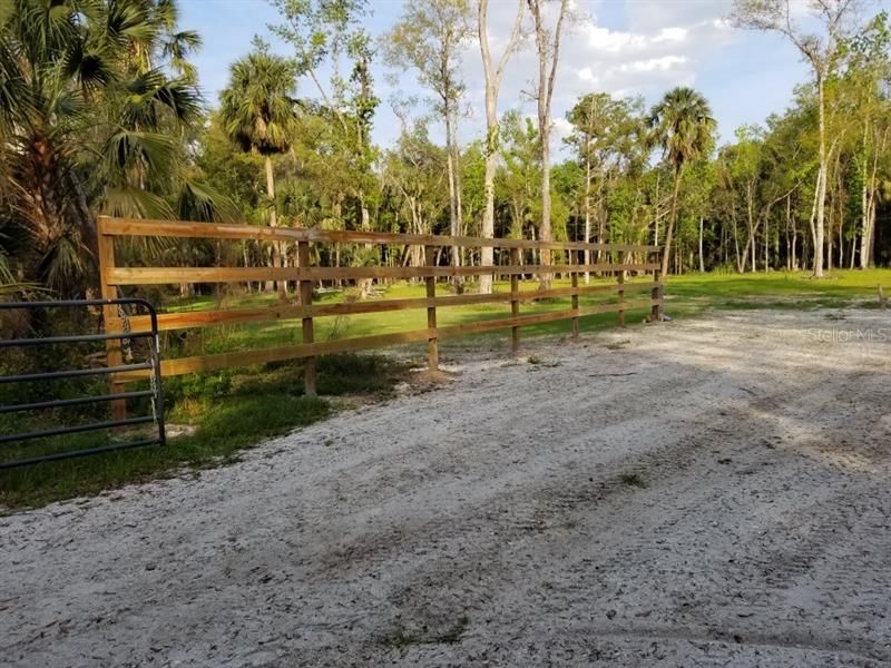 Vendido Recientemente: $79,900 (10.12 acres)