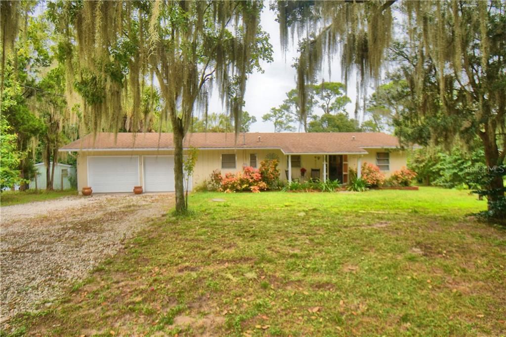 Recently Sold: $165,000 (2 beds, 1 baths, 1056 Square Feet)