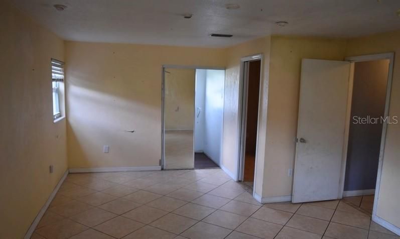 Vendido Recientemente: $126,500 (3 camas, 2 baños, 1745 Pies cuadrados)