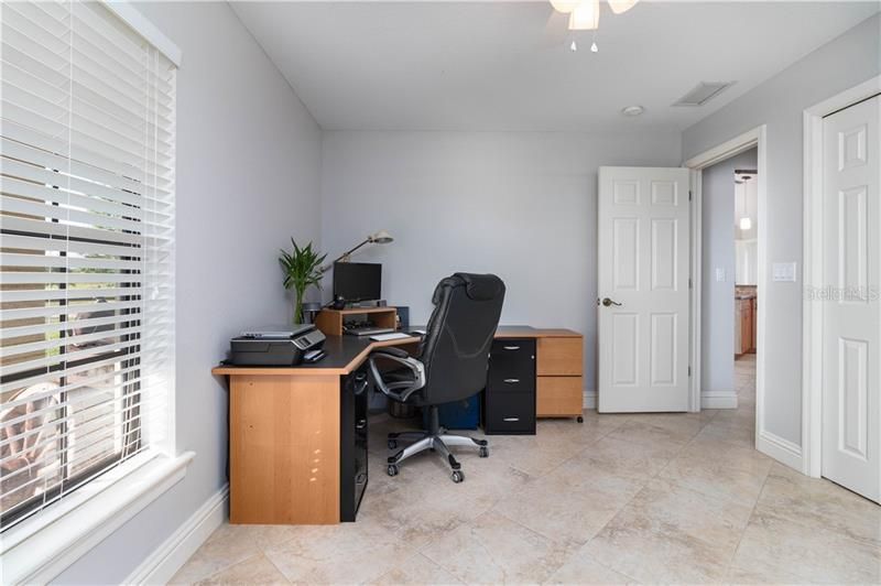 Recently Sold: $410,000 (3 beds, 2 baths, 1601 Square Feet)