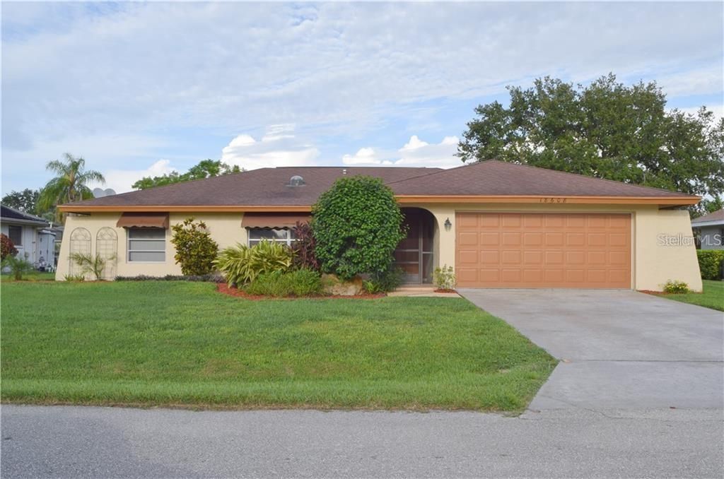 Recientemente alquilado: $3,300 (3 camas, 2 baños, 1441 Pies cuadrados)