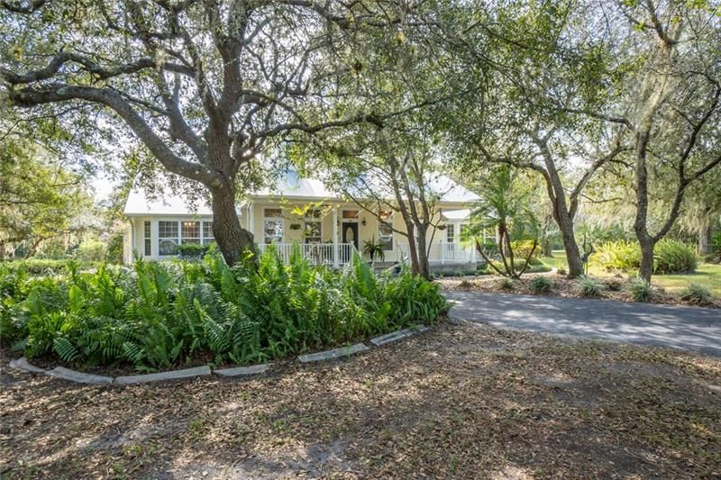 Recently Sold: $439,900 (3 beds, 3 baths, 2300 Square Feet)