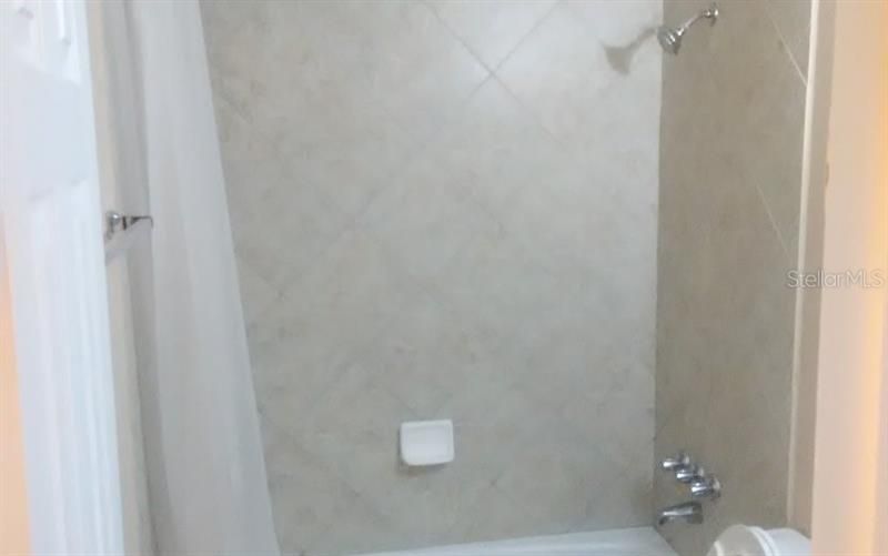 Vendido Recientemente: $95,000 (2 camas, 1 baños, 900 Pies cuadrados)