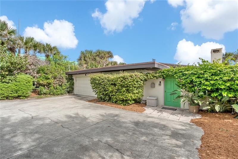 Recently Sold: $1,290,000 (4 beds, 3 baths, 2394 Square Feet)