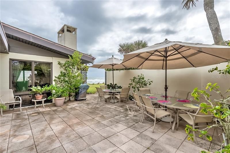 Recently Sold: $1,290,000 (4 beds, 3 baths, 2394 Square Feet)