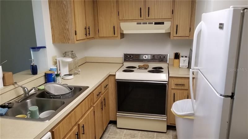 Recently Sold: $59,900 (1 beds, 1 baths, 733 Square Feet)