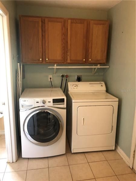 Laundry room-washer/dryer