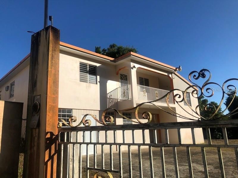 Vendido Recientemente: $92,900 (3 camas, 2 baños, 1400 Pies cuadrados)