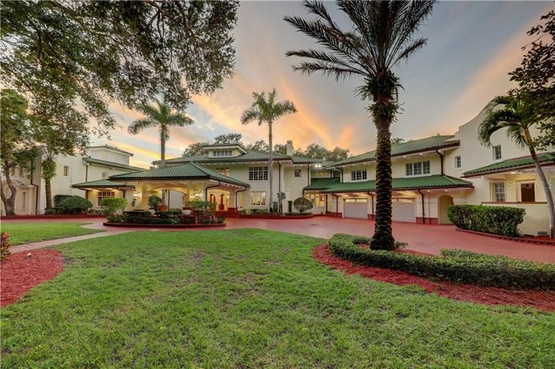 Recently Sold: $11,900,000 (16 beds, 13 baths, 21758 Square Feet)