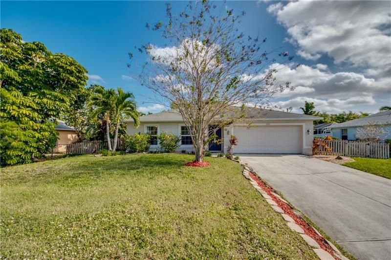 Recently Sold: $229,000 (3 beds, 2 baths, 1258 Square Feet)