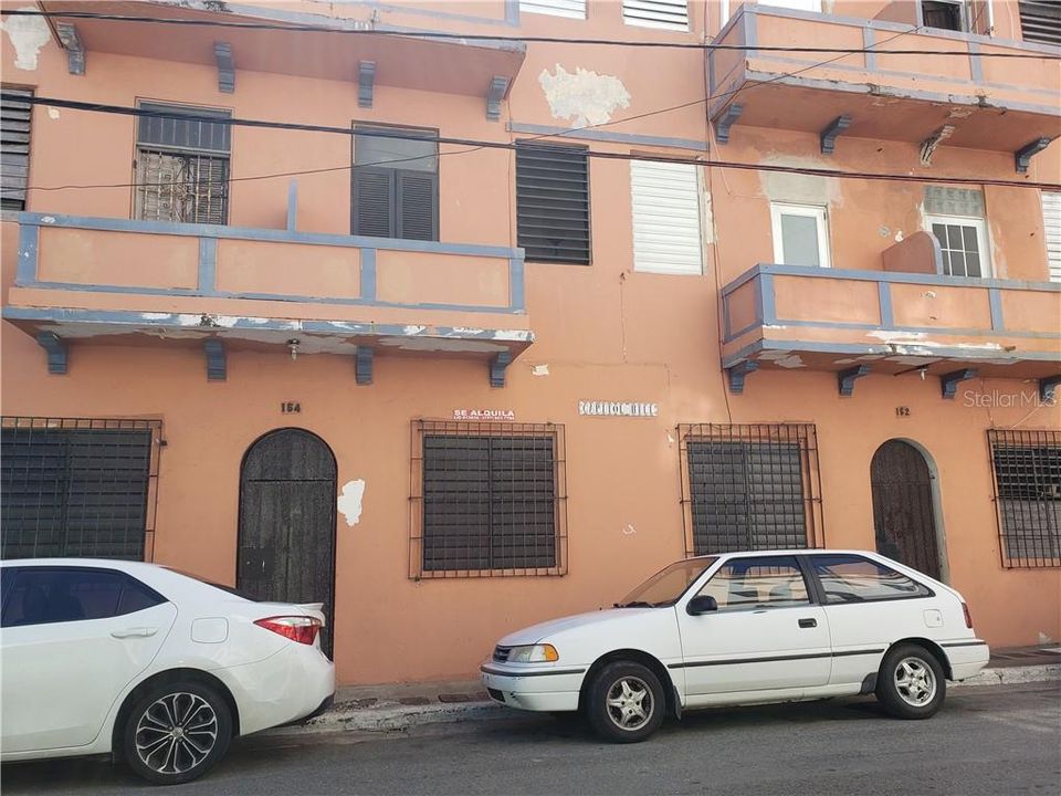 Vendido Recientemente: $58,500 (2 camas, 2 baños, 711 Pies cuadrados)