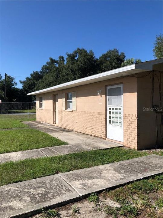 Recently Rented: $600 (1 beds, 1 baths, 2400 Square Feet)