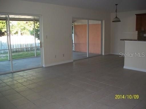 Recently Rented: $1,575 (2 beds, 2 baths, 2465 Square Feet)